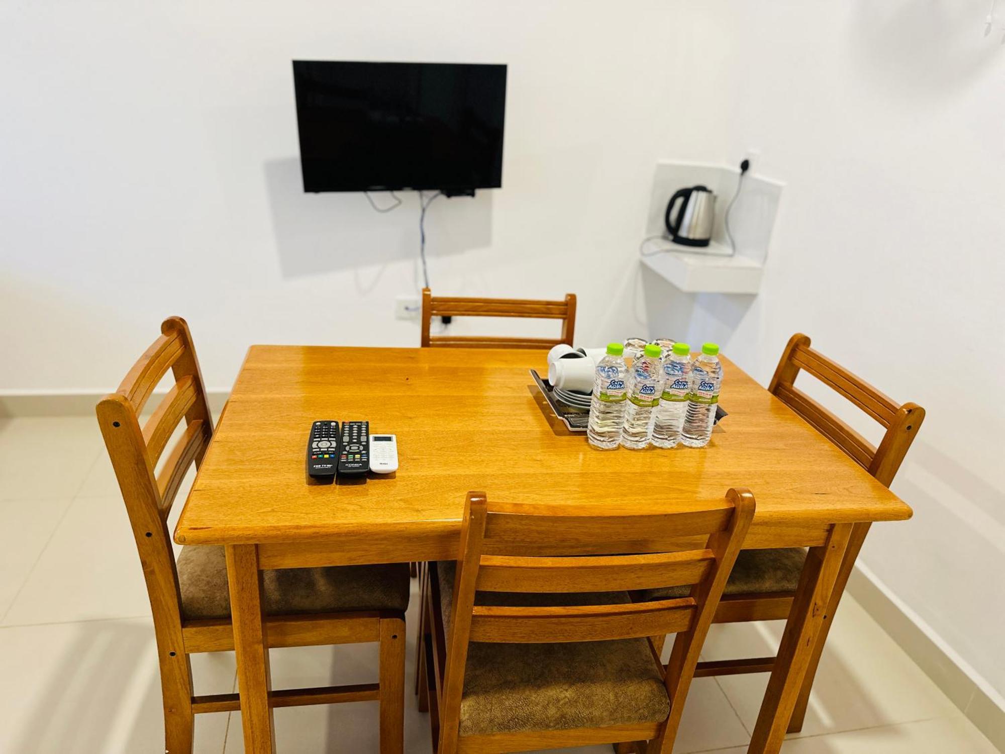 אנוראדפורה Gamodh Citadel Resort מראה חיצוני תמונה
