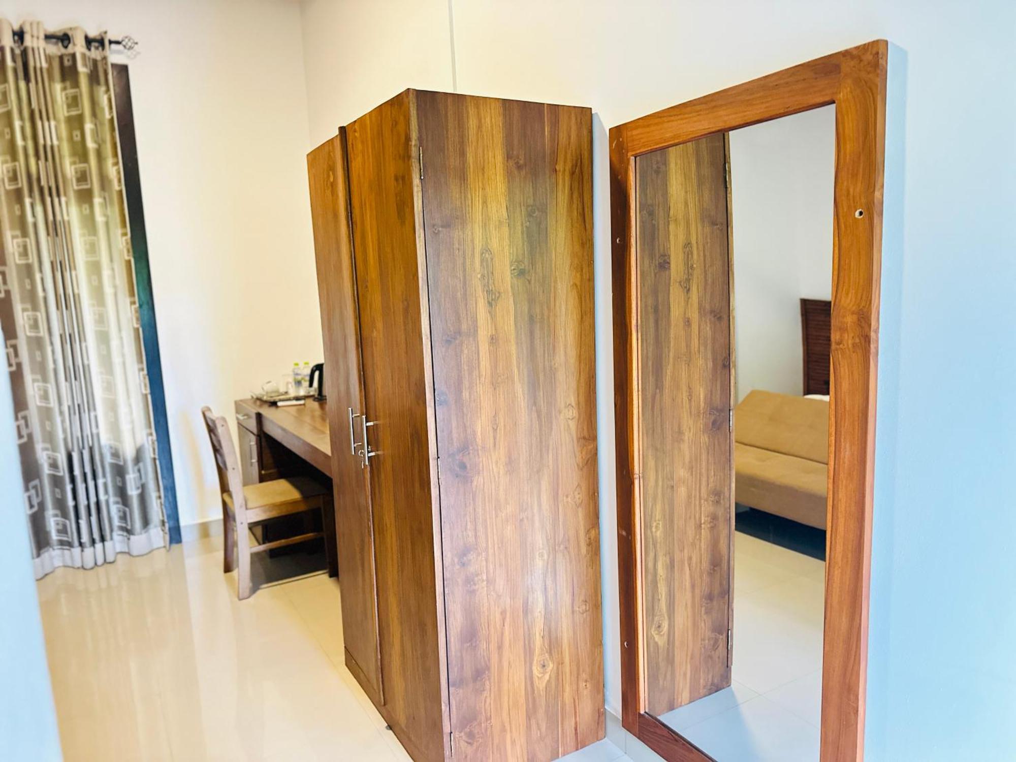 אנוראדפורה Gamodh Citadel Resort מראה חיצוני תמונה