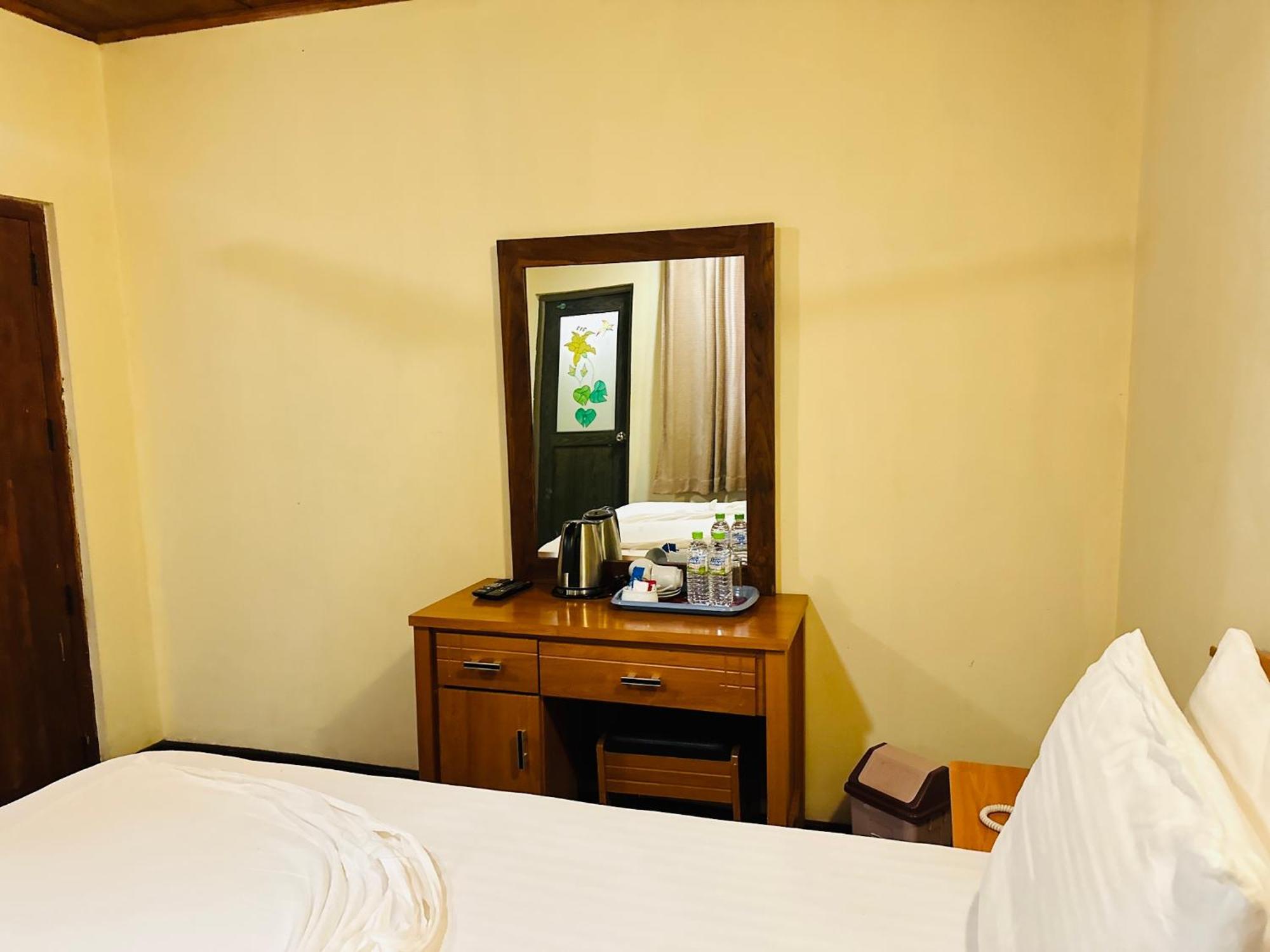 אנוראדפורה Gamodh Citadel Resort מראה חיצוני תמונה